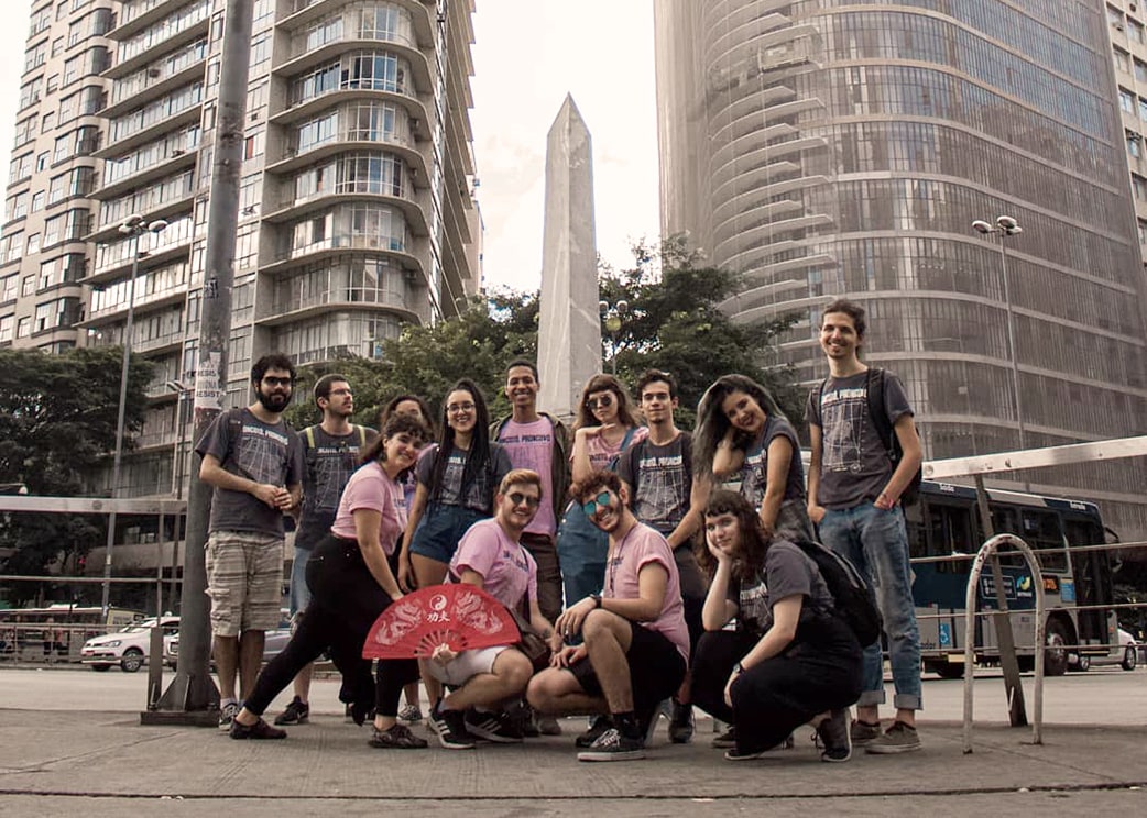 Integrantes da comissão organizadora na Praça Sete, Belo Horizonte